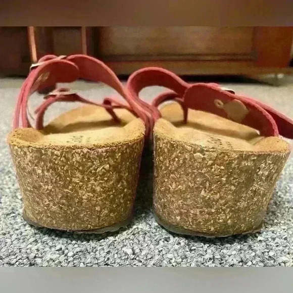 Bio Gold Sandals Red Leather Size 7.5 - Picture 3 of 4